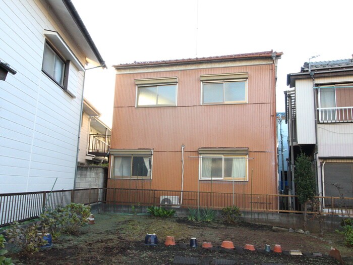 小山荘の物件外観写真