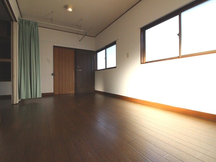 小山荘の物件内観写真