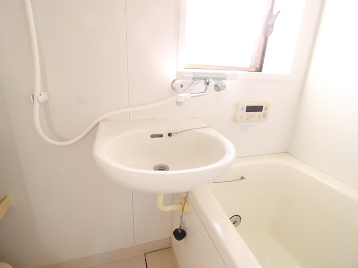 小山荘の物件内観写真