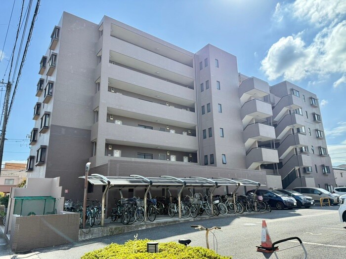 セブントレジャーの物件外観写真