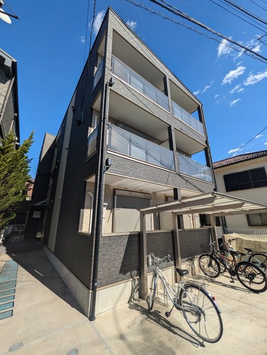 ジーメゾン大宮日進ウエストの物件外観写真