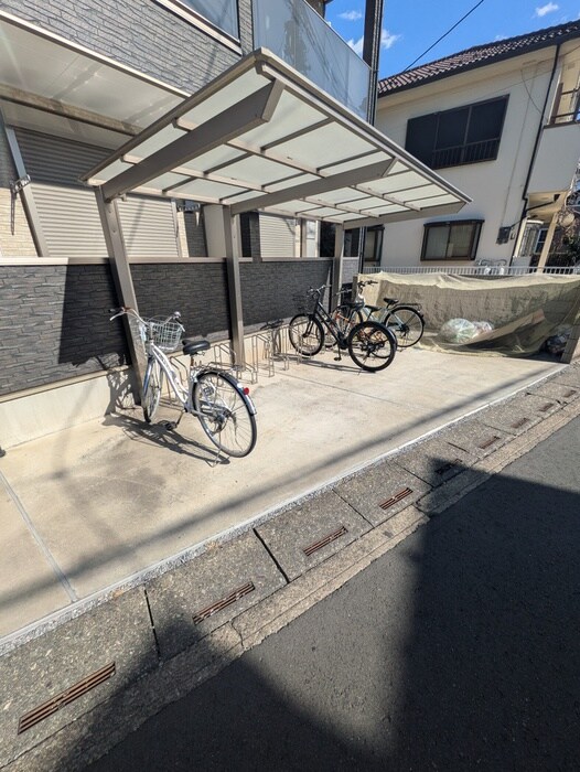 ジーメゾン大宮日進ウエストの物件外観写真