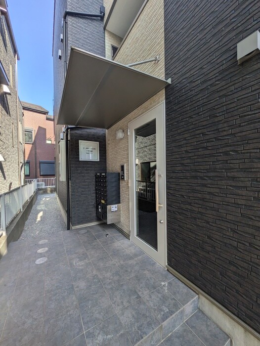 ジーメゾン大宮日進ウエストの物件外観写真