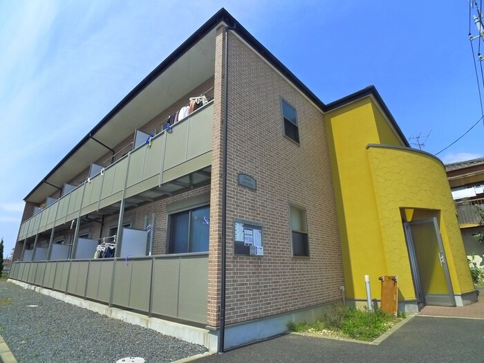 アムールＭＩＹＡＭＡの物件外観写真