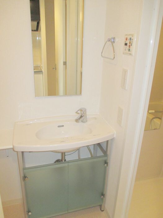 KDXレジデンス東新宿の物件内観写真