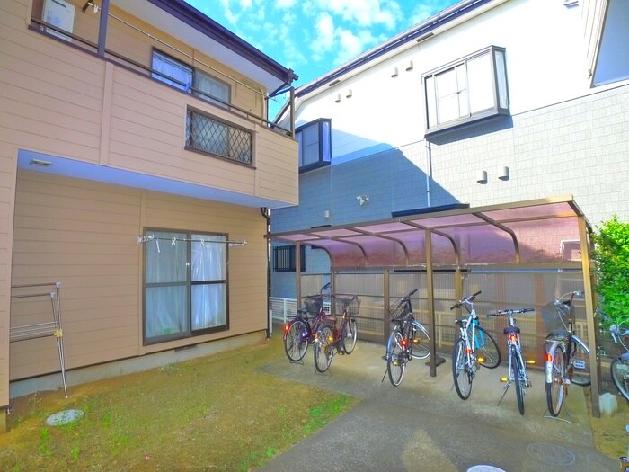 ロフティーフラワー2号館の物件外観写真