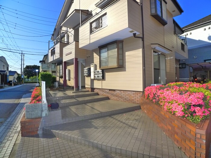 ロフティーフラワー2号館の物件外観写真