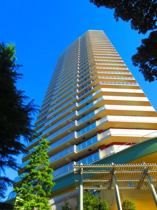 ユニゾンタワ－(501)の物件外観写真