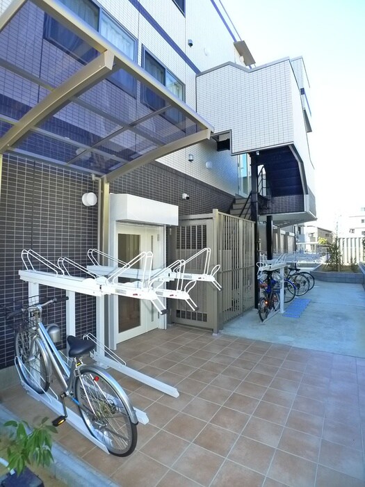 ソリス緑が丘の物件外観写真