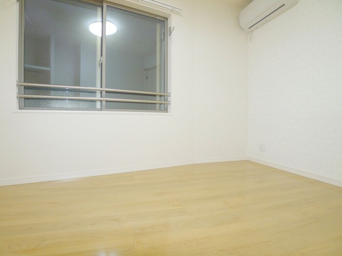 ディアマンテ北千住の物件内観写真