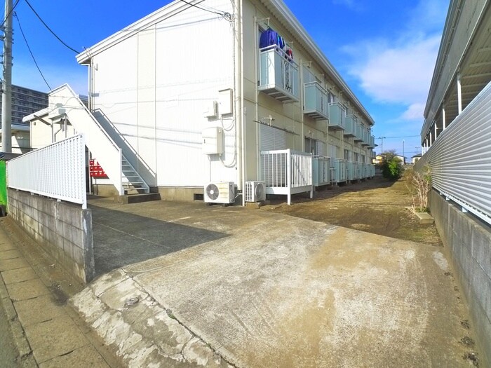 フレンドリーハウスAの物件外観写真