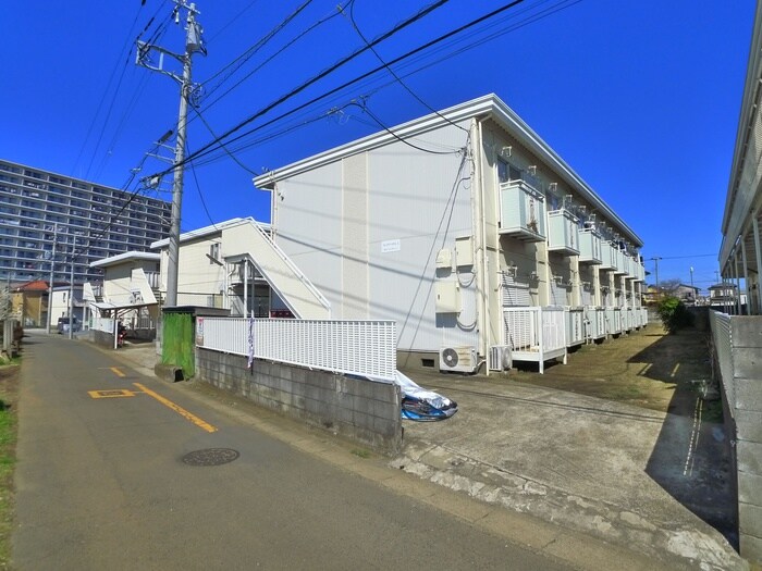 フレンドリーハウスAの物件外観写真