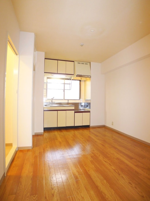 メゾンラフォーレの物件内観写真