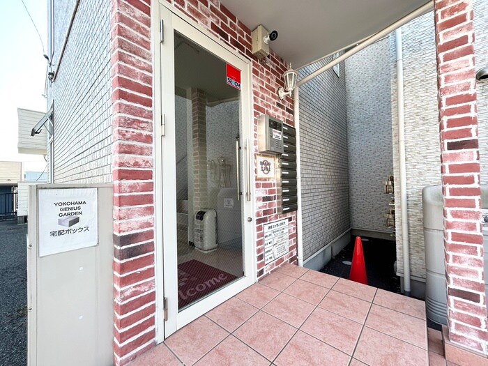 Yokohama　Genius　Gardenの物件外観写真