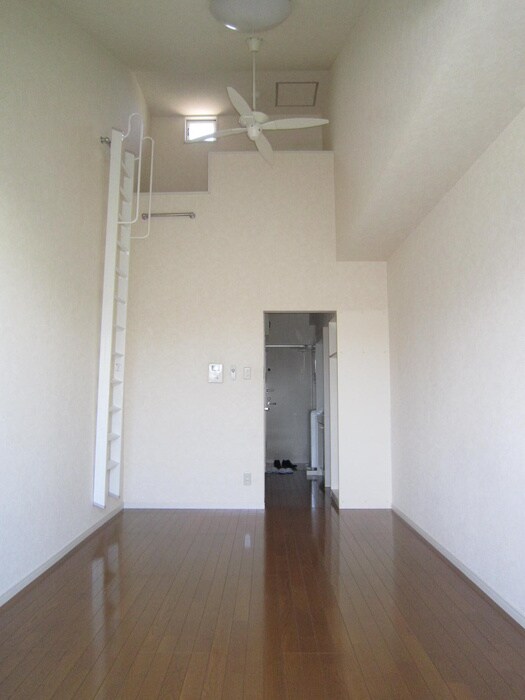 Yokohama　Genius　Gardenの物件内観写真