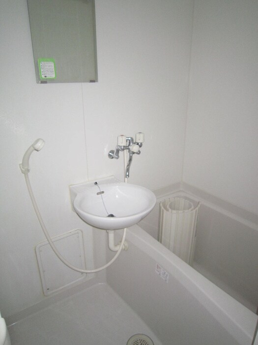 Yokohama　Genius　Gardenの物件内観写真