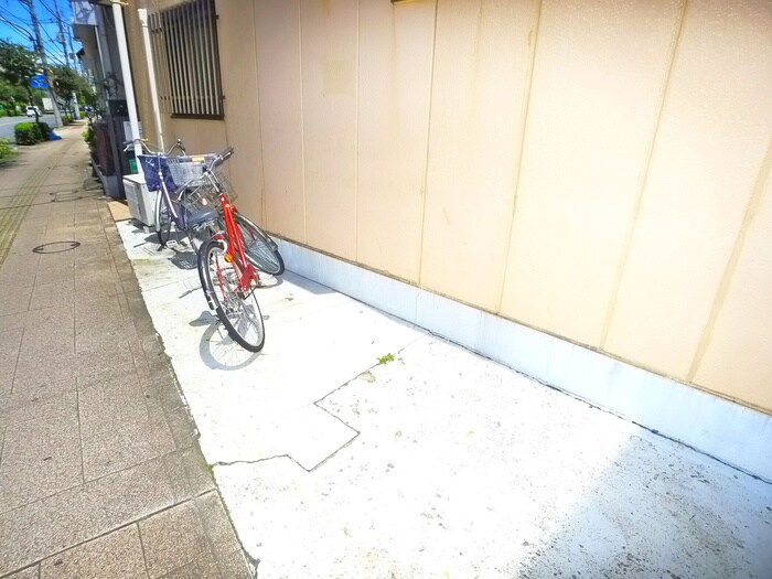 パ－クヒルズ竹ノ塚の物件外観写真