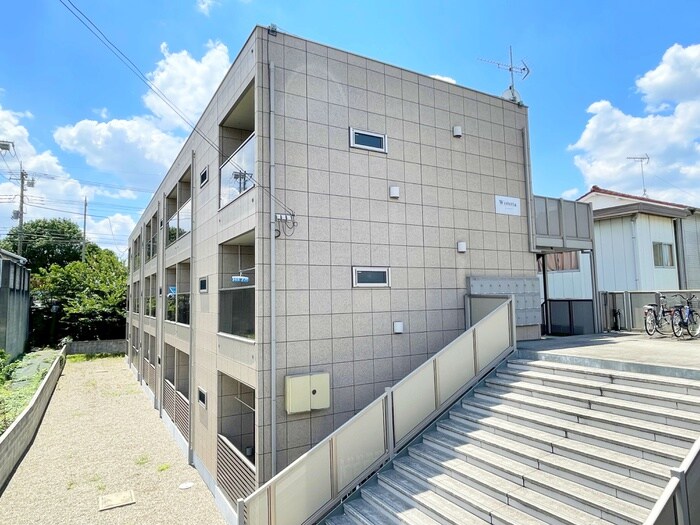 ウィステリアの物件外観写真