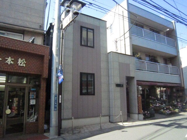 ＹＫクラウンの物件外観写真