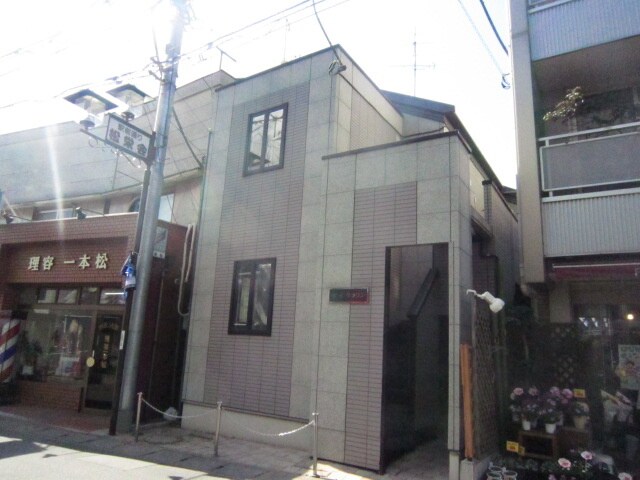 ＹＫクラウンの物件外観写真