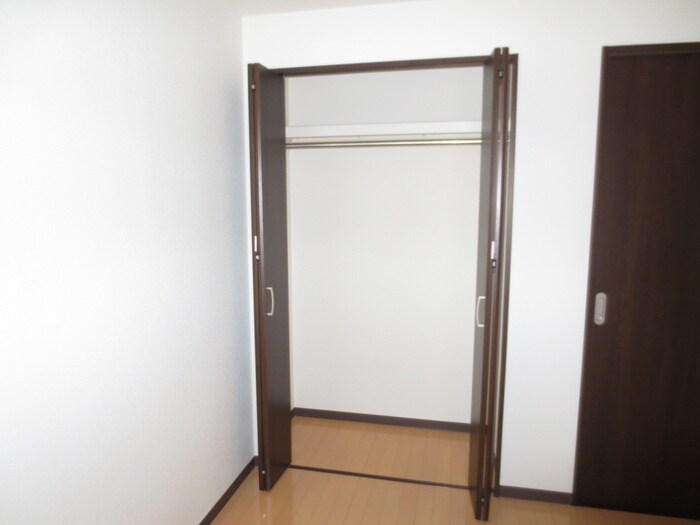 ロ－ズガ－デンの物件内観写真