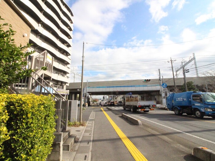 ラフィネ谷塚の物件外観写真