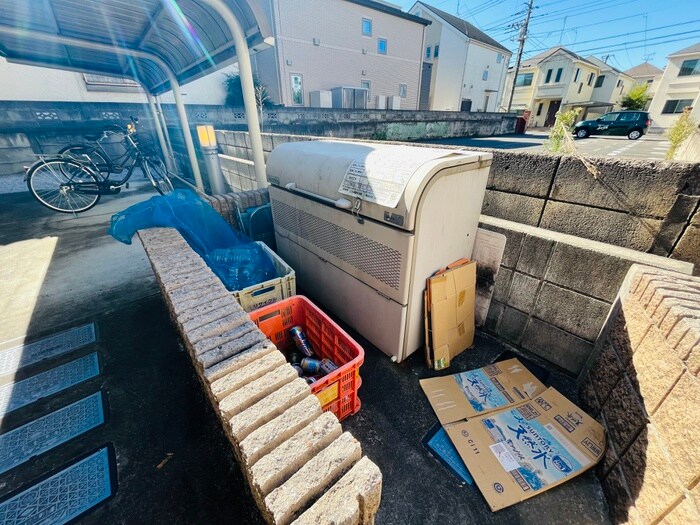 ザ－パト・ポ－リェの物件外観写真