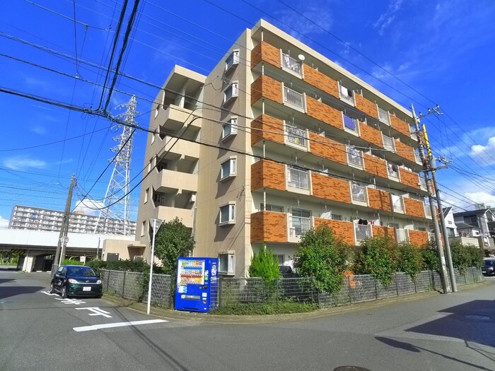 ダイカンプラザの物件外観写真