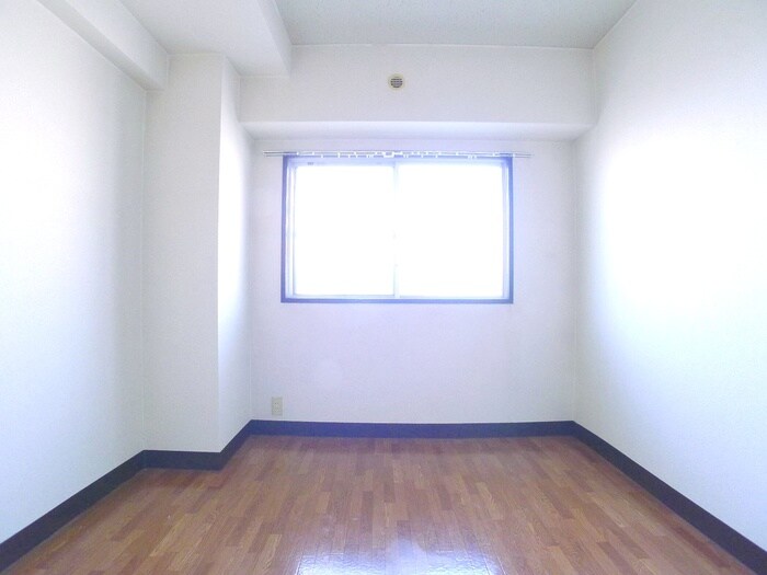 ダイカンプラザの物件内観写真