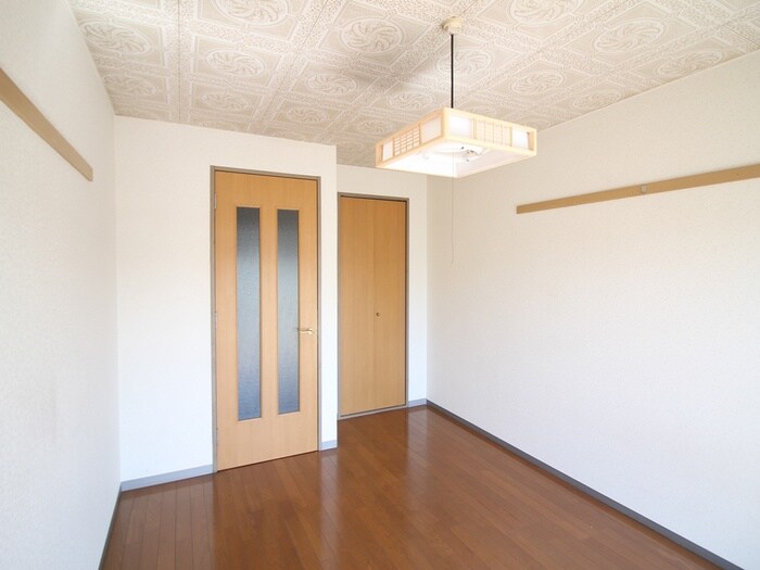 リヴィアキサンの物件内観写真