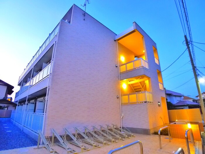 リブリ・ラシーナⅡの物件外観写真