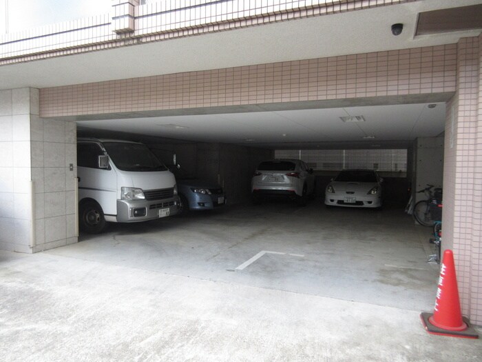 コ－ラル宮崎台の物件外観写真