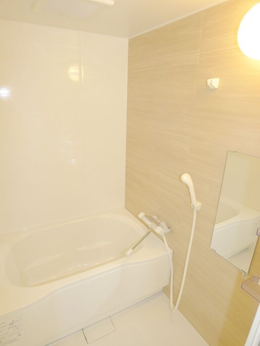 ルミエ－ル西綾瀬の物件内観写真