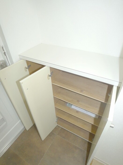 ルミエ－ル西綾瀬の物件内観写真