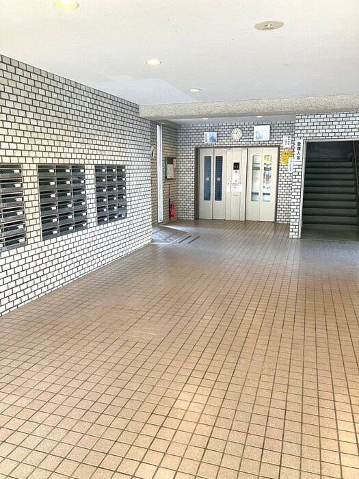 わらび住宅（709）の物件外観写真