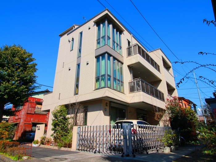 ノワイエの物件外観写真