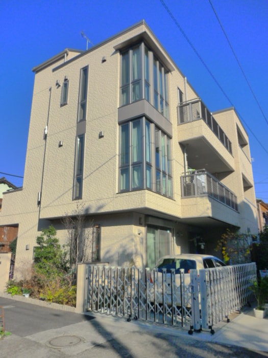 ノワイエの物件外観写真