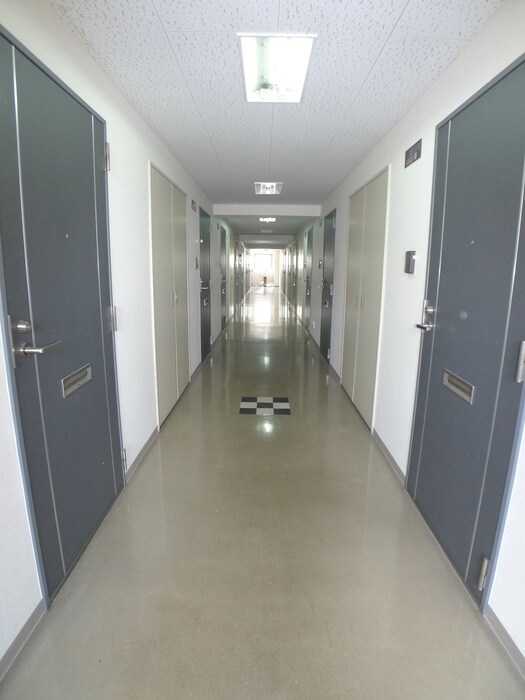 コンフォール小泉の物件外観写真