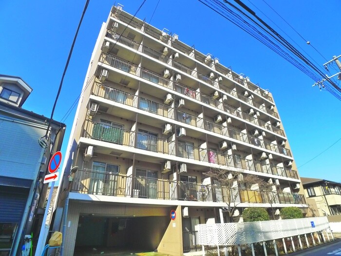 コンフォール小泉の物件外観写真