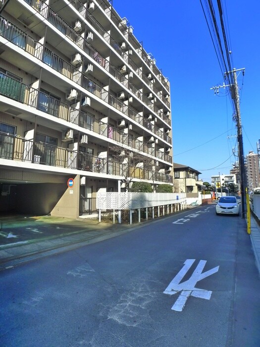 コンフォール小泉の物件外観写真