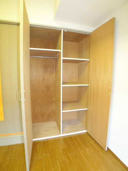 コンフォール小泉の物件内観写真