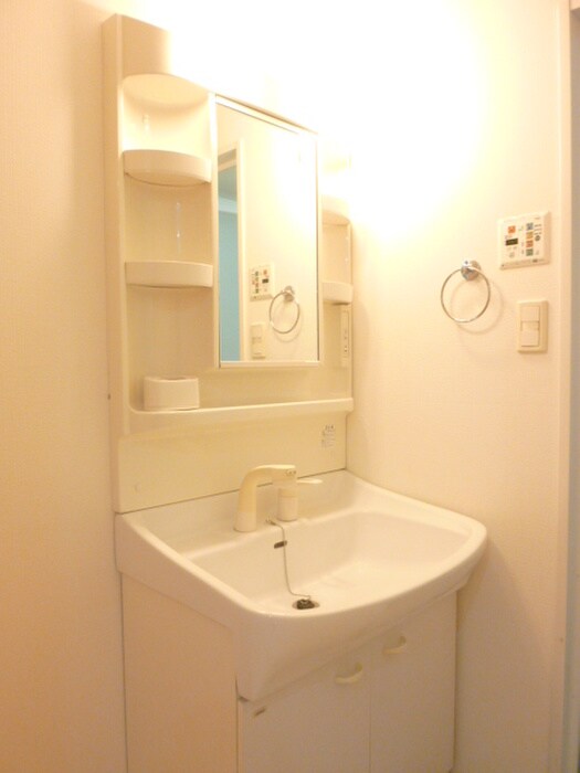 ドゥーエ新川の物件内観写真