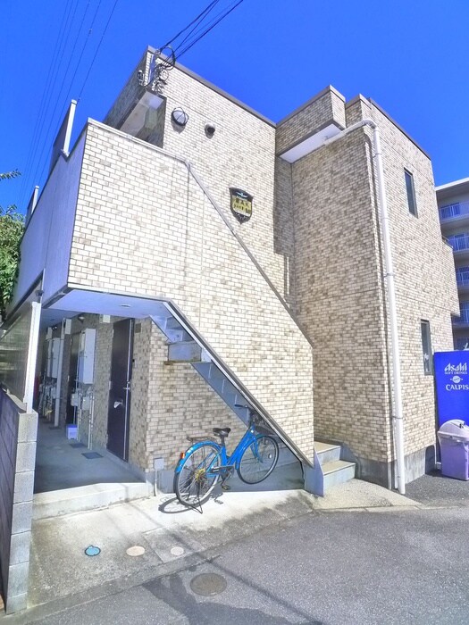 オ－クマンションの物件外観写真