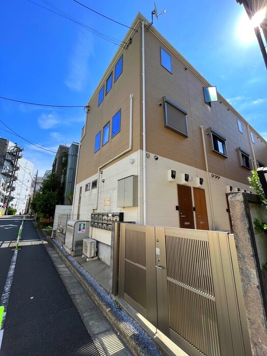 アイコート池袋の物件外観写真