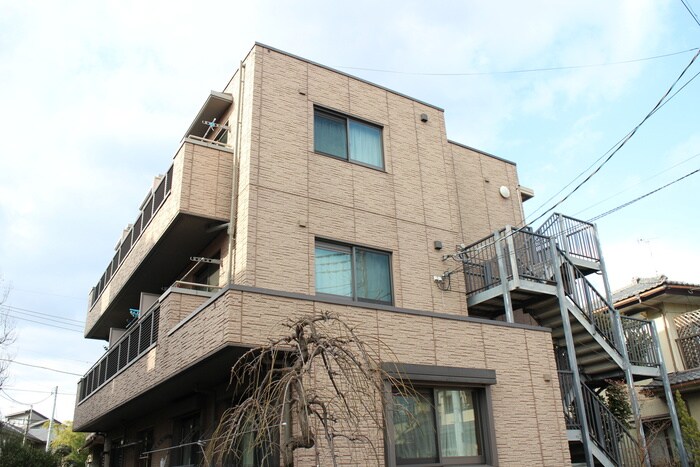 ル・ミルグリ－の物件外観写真