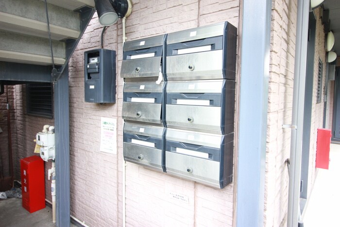 ル・ミルグリ－の物件外観写真