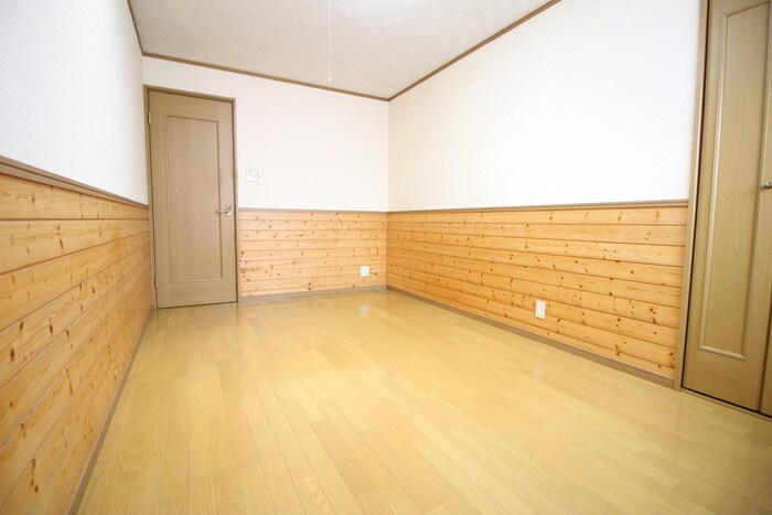 プラスペアティの物件内観写真