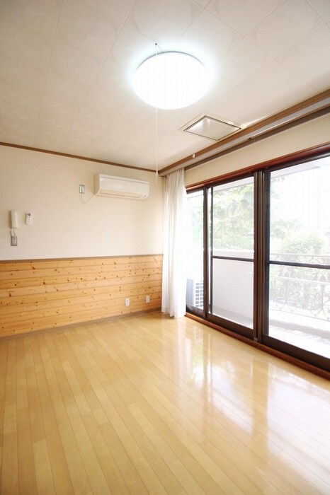 プラスペアティの物件内観写真