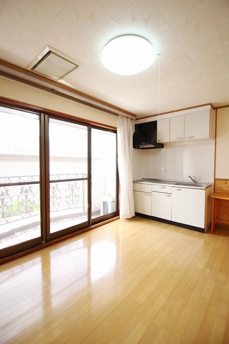 プラスペアティの物件内観写真