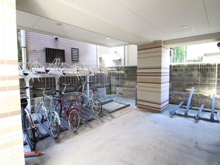 プリマヴェーラ北千住の物件外観写真